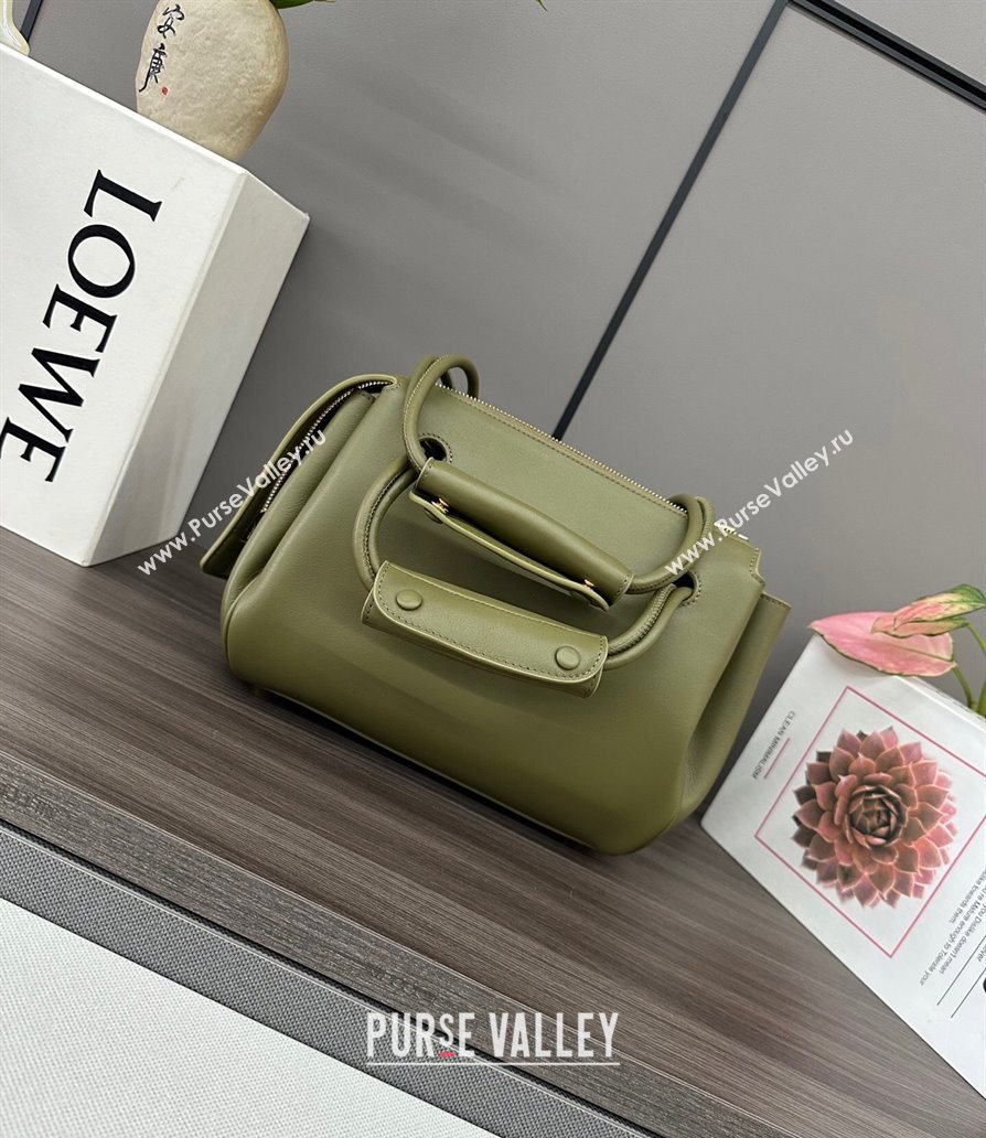 Loewe Small Madrid bag in supple calfskin Green 2025 012452 (YS-250801040)
