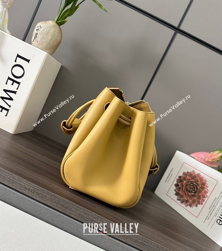 Loewe Medium Madrid bag in supple calfskin Yellow 2025 052451 (YS-250801045)