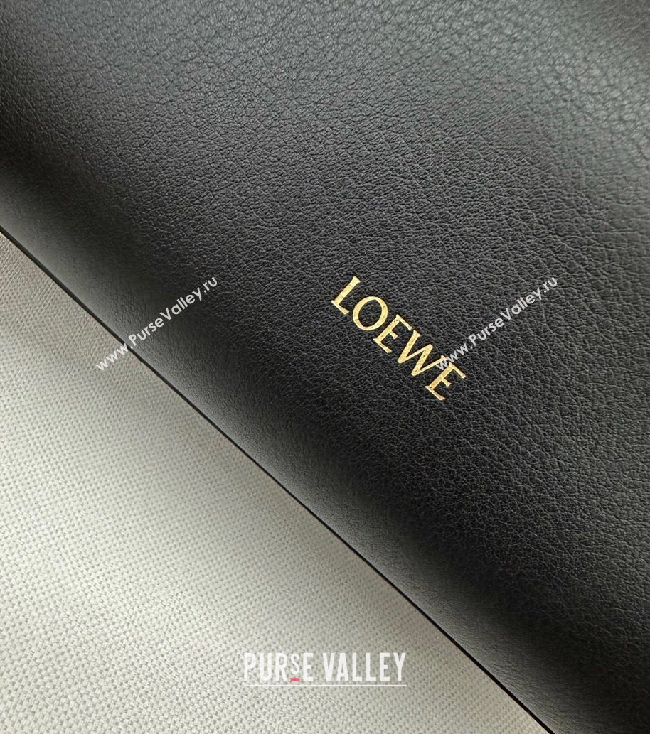 Loewe Medium Madrid bag in supple calfskin Black 2025 052451 (YS-250801046)