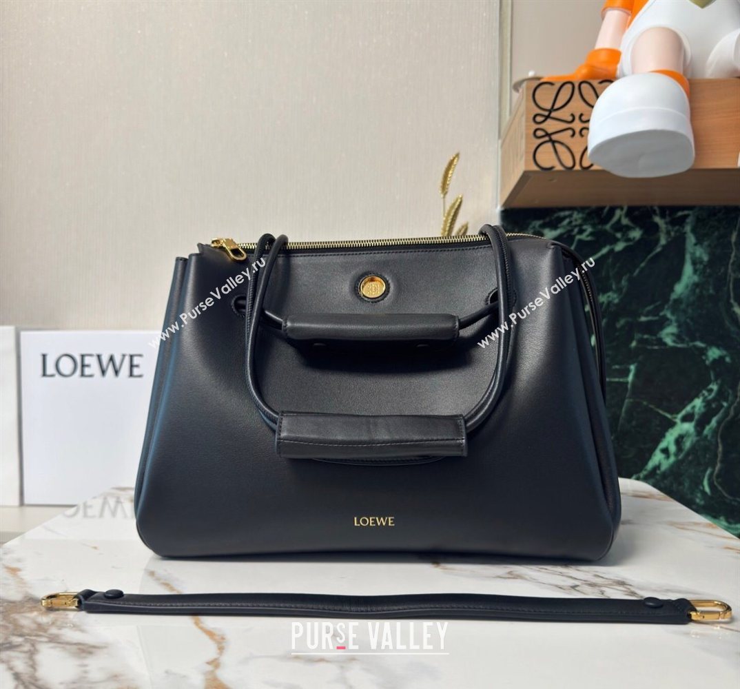 Loewe Large Madrid bag in supple calfskin Black 2025 052510 (YY-250801036)