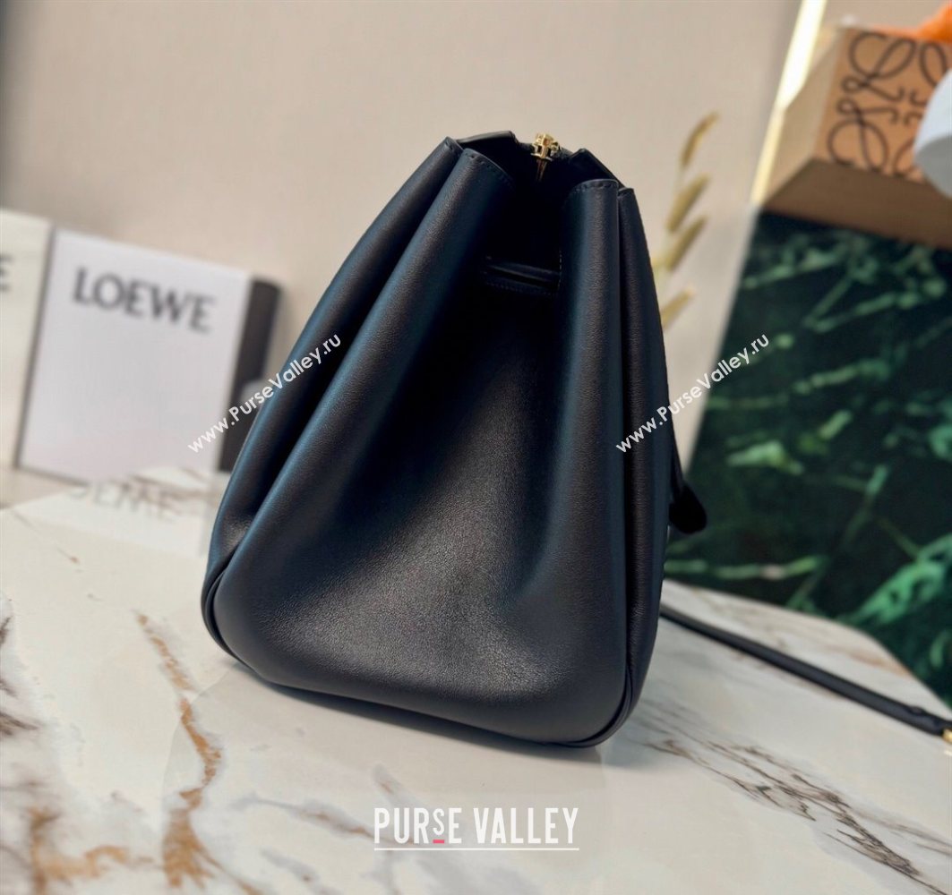 Loewe Large Madrid bag in supple calfskin Black 2025 052510 (YY-250801036)