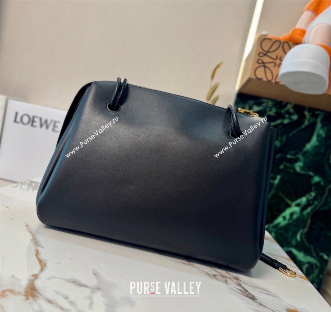Loewe Large Madrid bag in supple calfskin Black 2025 052510 (YY-250801036)