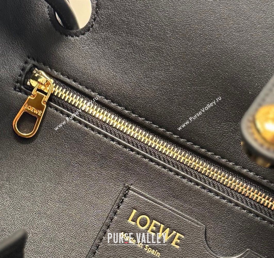 Loewe Large Madrid bag in supple calfskin Black 2025 052510 (YY-250801036)