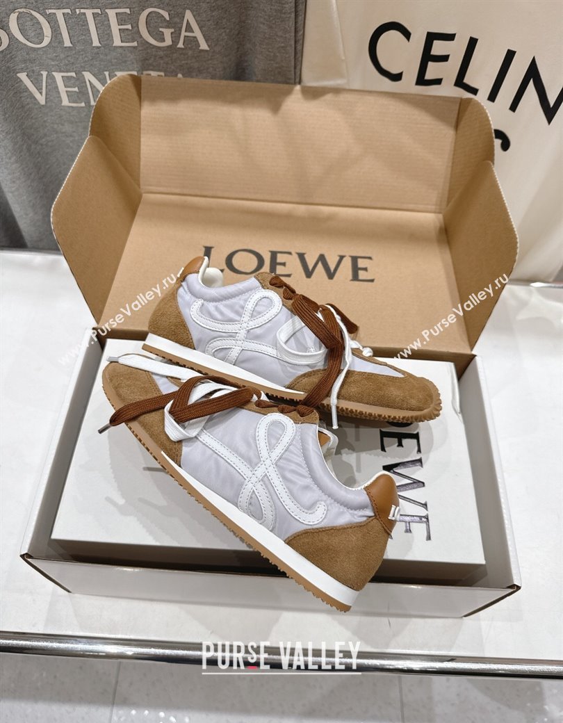 Loewe Ballet Runner 2.0 Sneakers in nylon and suede White/Brown 2025 0823 (MD-250823088)