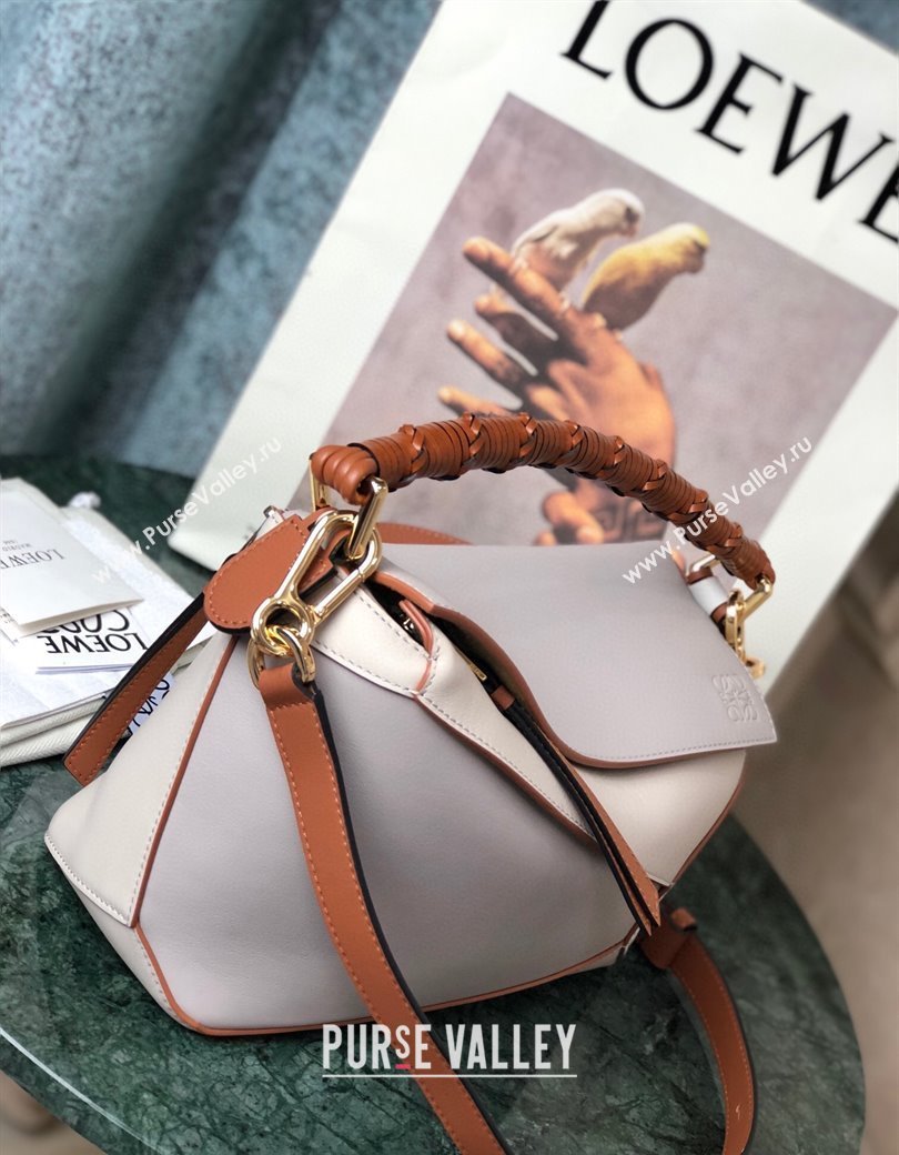 Loewe Small Puzzle bag in nappa calfskin leather with woven handle Grey/White 2025 0925 (YS-250925020)