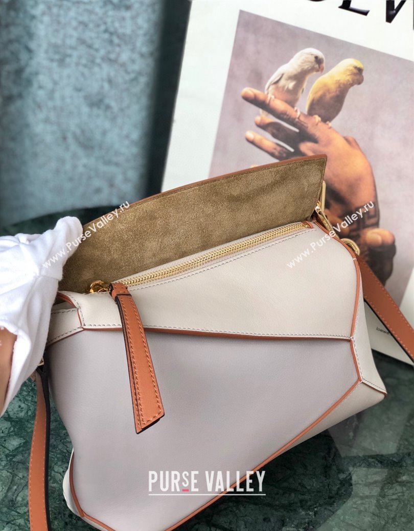 Loewe Small Puzzle bag in nappa calfskin leather with woven handle Grey/White 2025 0925 (YS-250925020)