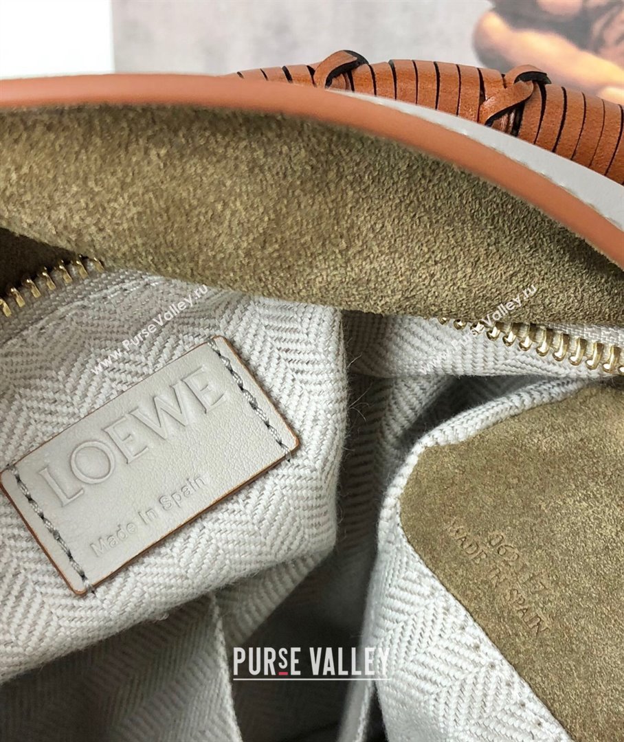 Loewe Small Puzzle bag in nappa calfskin leather with woven handle Grey/White 2025 0925 (YS-250925020)