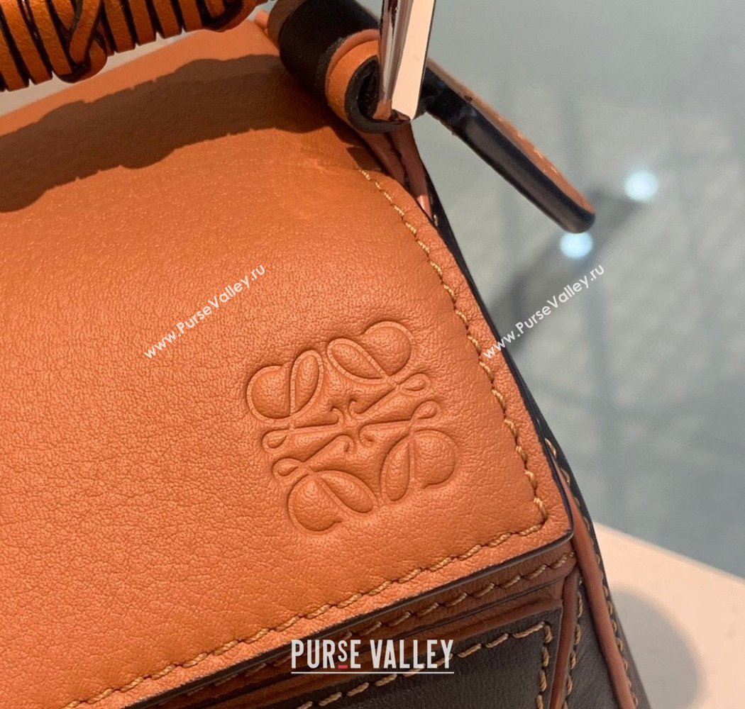 Loewe Small Puzzle bag in nappa calfskin leather with woven handle Black/Brown 2025 0925 (YS-250925022)