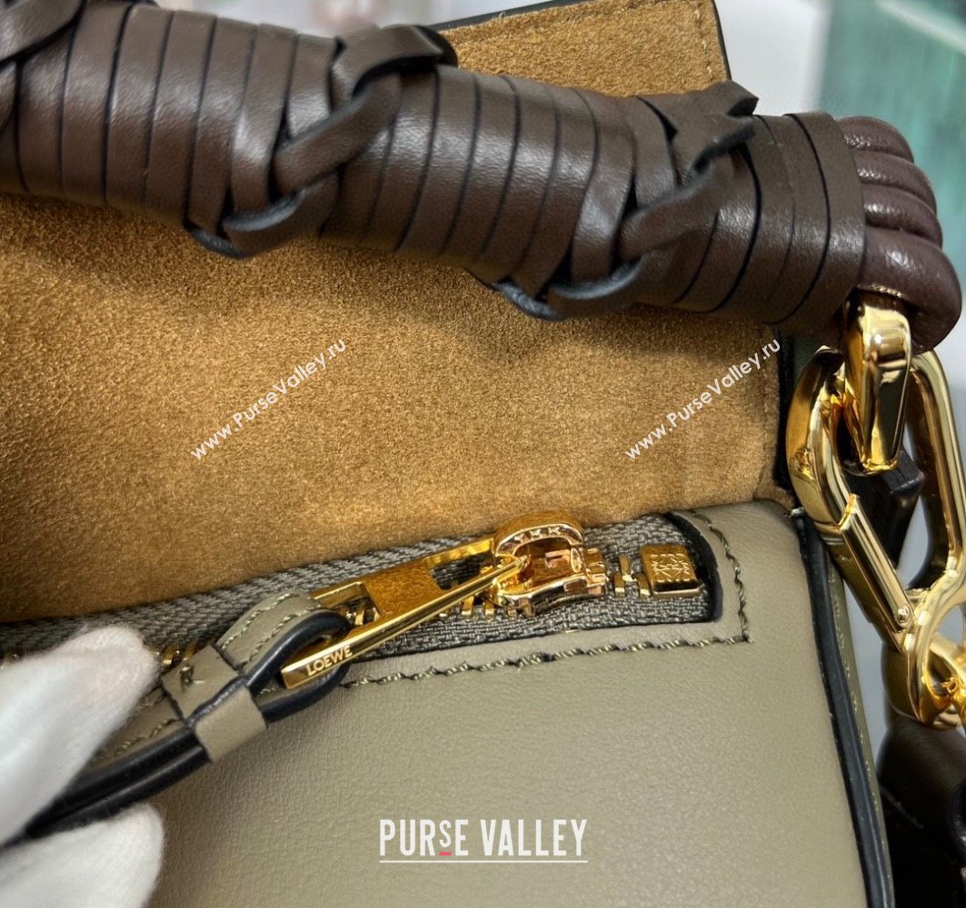 Loewe Small Puzzle bag in nappa calfskin leather with woven handle Green/White 2025 0925 (YS-250925019)