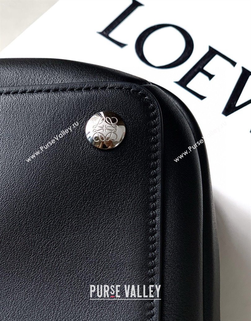 Loewe Medium Pebble messenger bag in smooth calfskin black 2025 9094 (Ys-251121004)