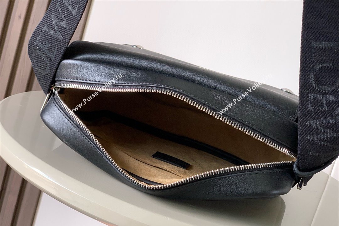 Loewe Medium Pebble messenger bag in smooth calfskin black 2025 9094 (Ys-251121004)