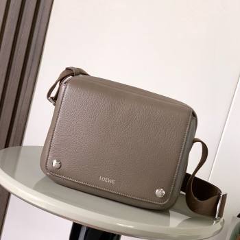 Loewe Medium Pebble messenger bag in supple grained calfskin Moss Green 2025 9094 (Ys-251121005)