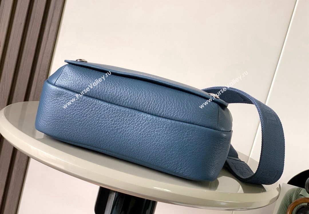 Loewe Medium Pebble messenger bag in supple grained calfskin Indigo Blue 2025 9094 (Ys-251121006)