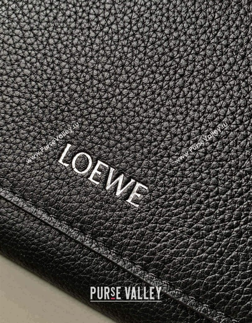 Loewe Medium Pebble messenger bag in supple grained calfskin Black 2025 9094 (Ys-251121007)
