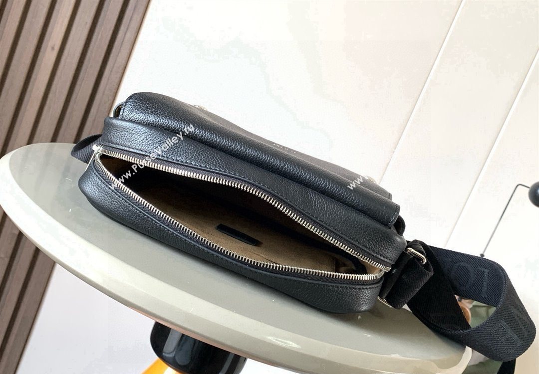 Loewe Medium Pebble messenger bag in supple grained calfskin Black 2025 9094 (Ys-251121007)