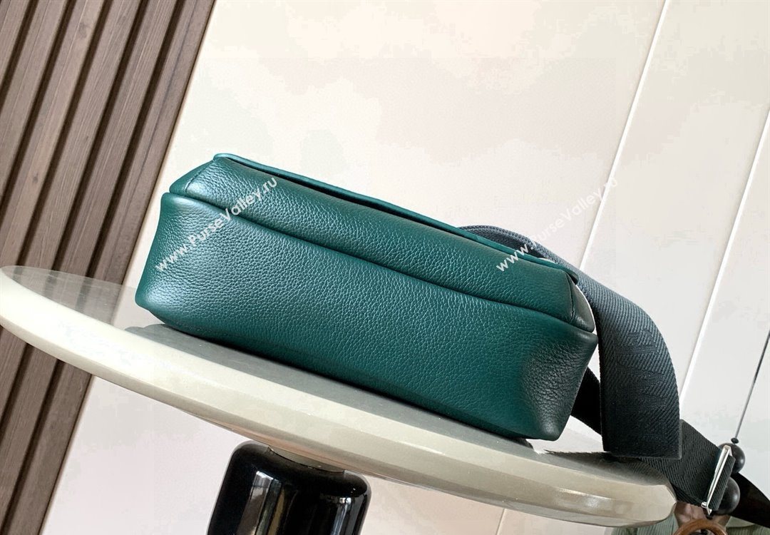 Loewe Medium Pebble messenger bag in supple grained calfskin Green 2025 9094 (Ys-251121008)