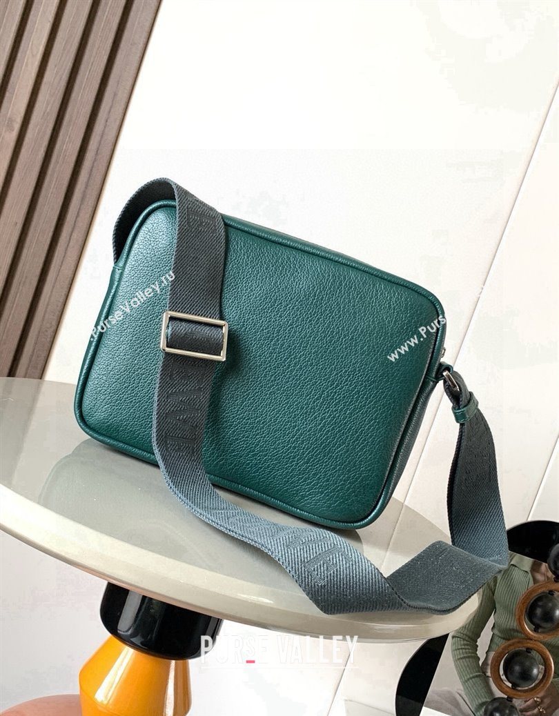 Loewe Medium Pebble messenger bag in supple grained calfskin Green 2025 9094 (Ys-251121008)