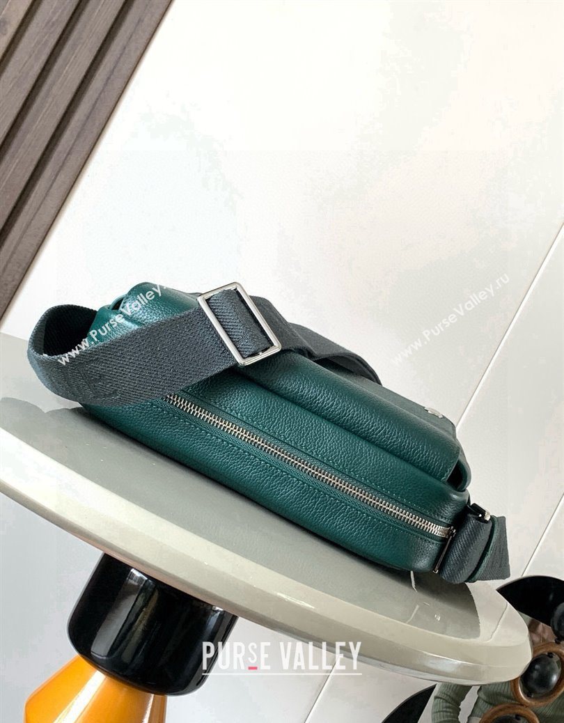 Loewe Medium Pebble messenger bag in supple grained calfskin Green 2025 9094 (Ys-251121008)