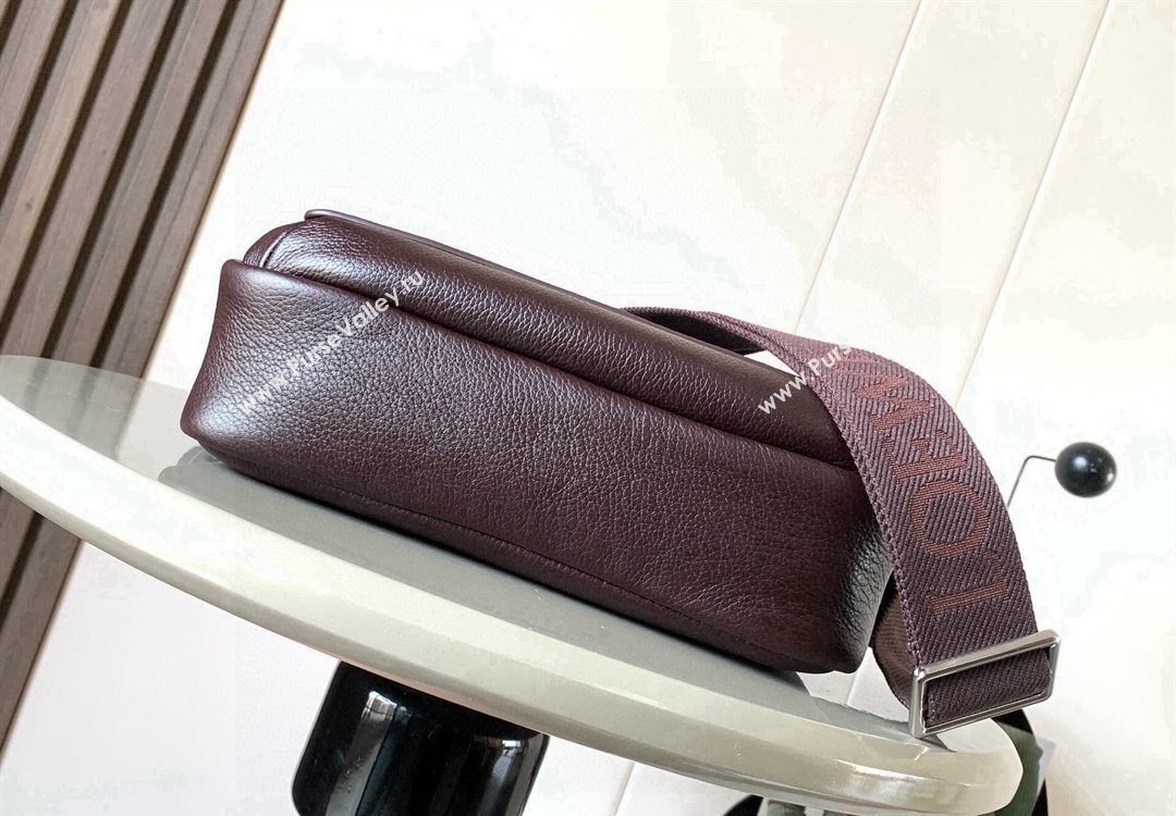 Loewe Medium Pebble messenger bag in supple grained calfskin Cinnabar Red 2025 9094 (Ys-251121009)