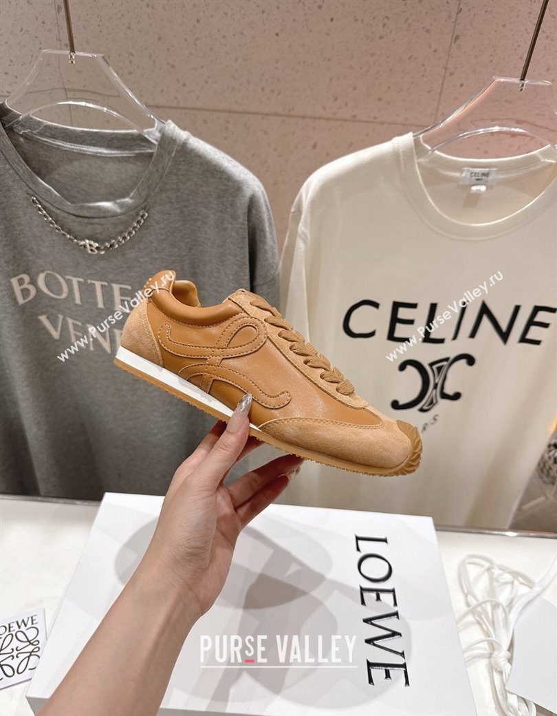 Loewe Ballet Runner 2.0 Sneakers in Leather and Suede Light Brown 2025 (KL-251210051)