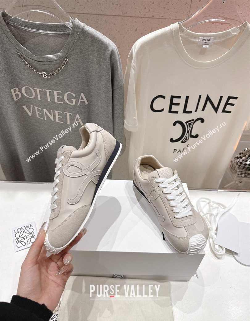Loewe Ballet Runner 2.0 Sneakers in Leather and Suede Light Grey 2025 (KL-251210053)