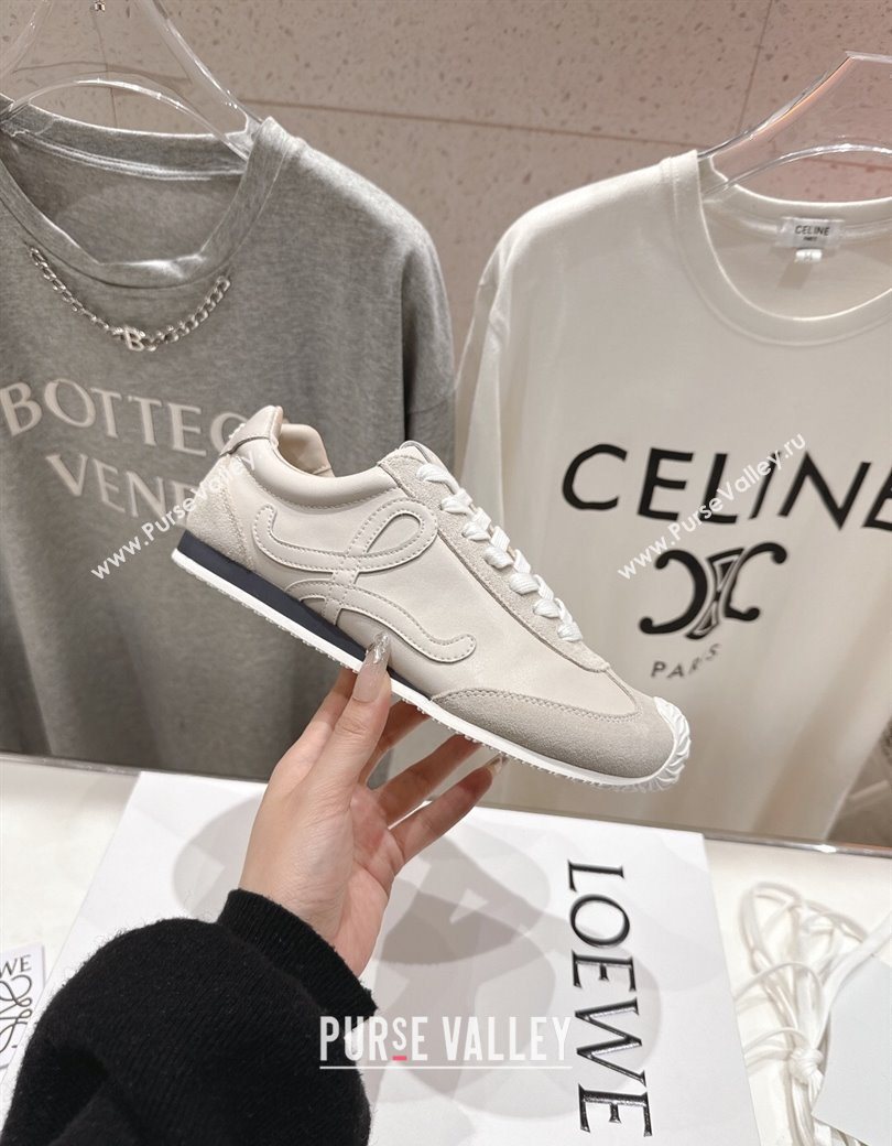 Loewe Ballet Runner 2.0 Sneakers in Leather and Suede Light Grey 2025 (KL-251210053)
