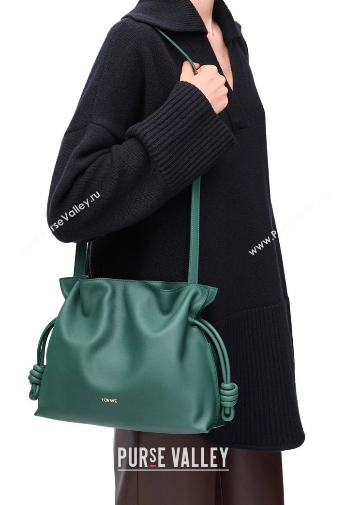 Loewe Flamenco Medium Clutch in Nappa Calfskin Leather Vetiver Green 2026 262386 (Ys-260121070)