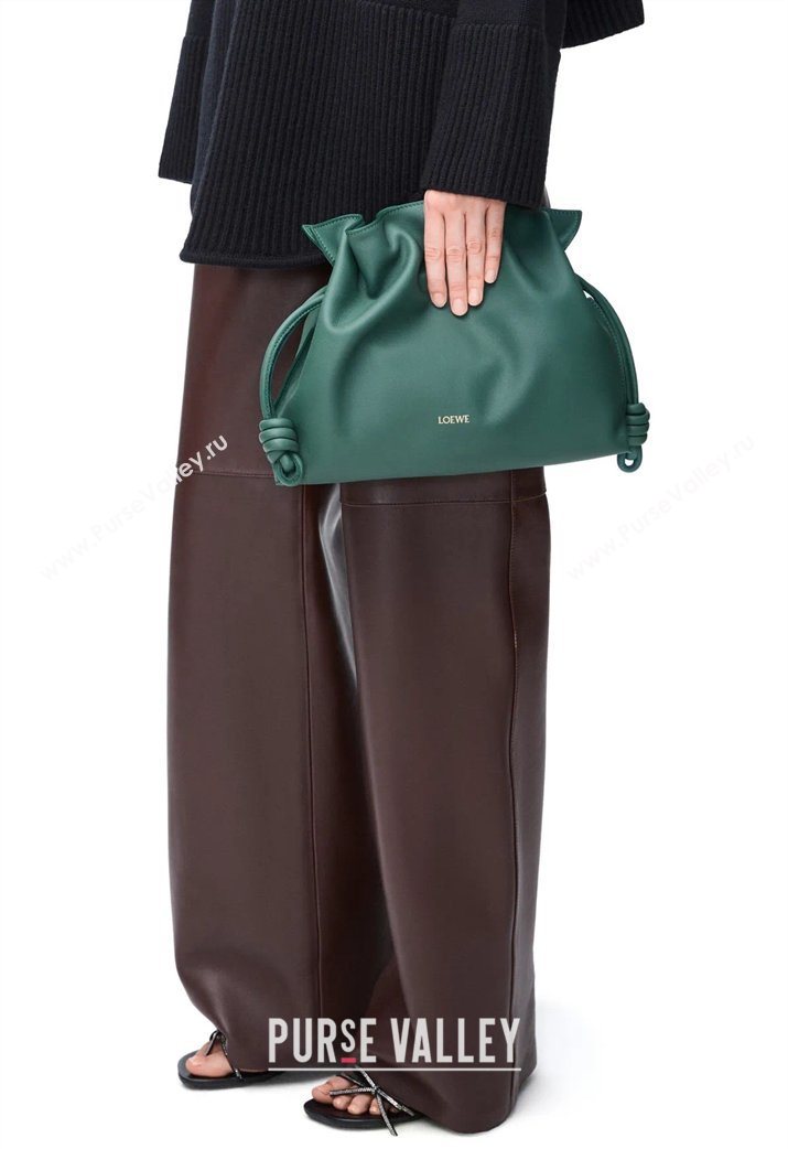 Loewe Flamenco Medium Clutch in Nappa Calfskin Leather Black 2026 262386 (Ys-260121073)