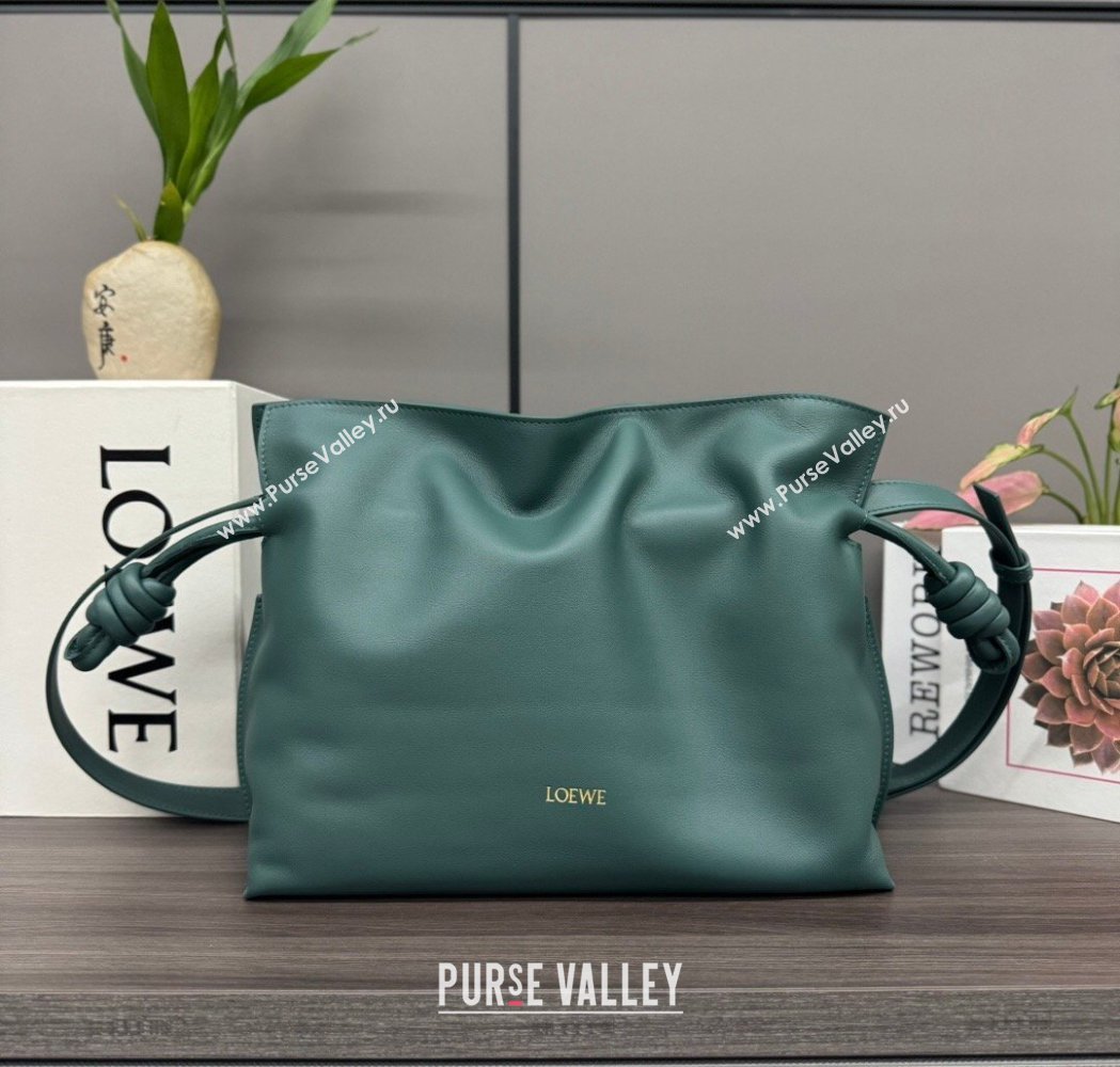 Loewe Flamenco Medium Clutch in Nappa Calfskin Leather Vetiver Green 2026 262386 (Ys-260121070)