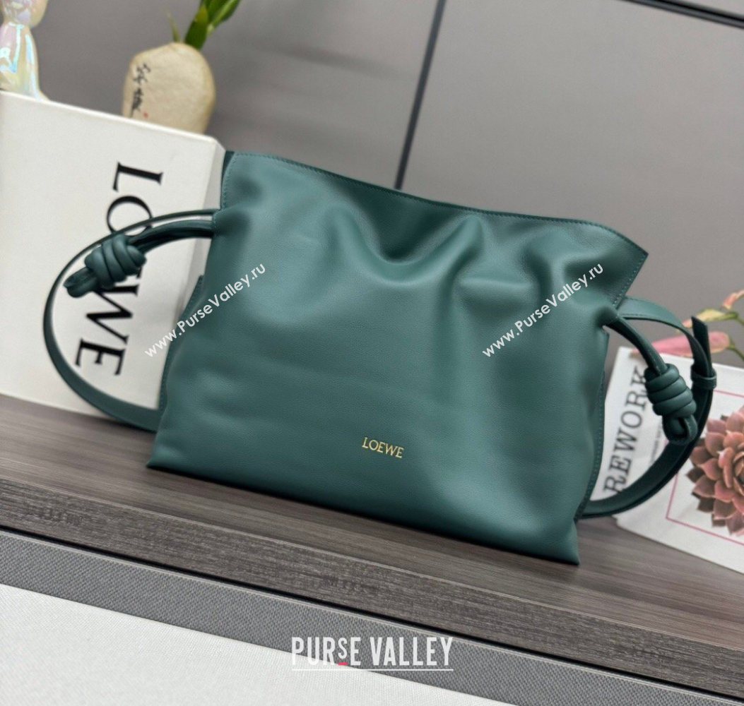 Loewe Flamenco Medium Clutch in Nappa Calfskin Leather Vetiver Green 2026 262386 (Ys-260121070)