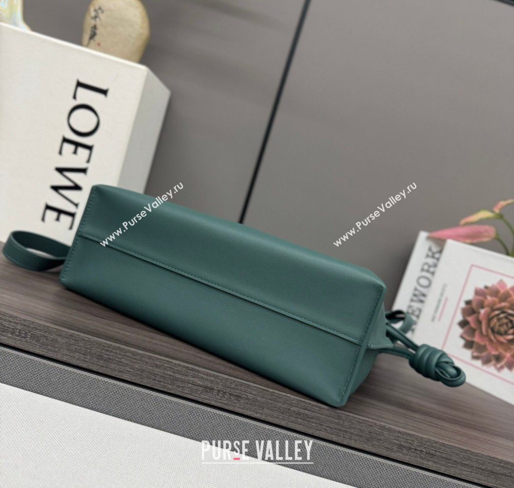 Loewe Flamenco Medium Clutch in Nappa Calfskin Leather Vetiver Green 2026 262386 (Ys-260121070)