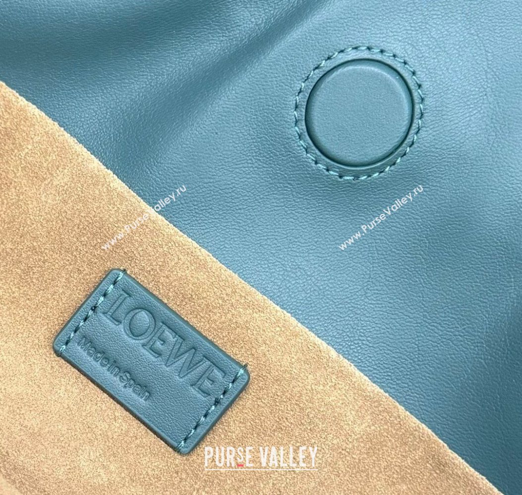 Loewe Flamenco Medium Clutch in Nappa Calfskin Leather Vetiver Green 2026 262386 (Ys-260121070)