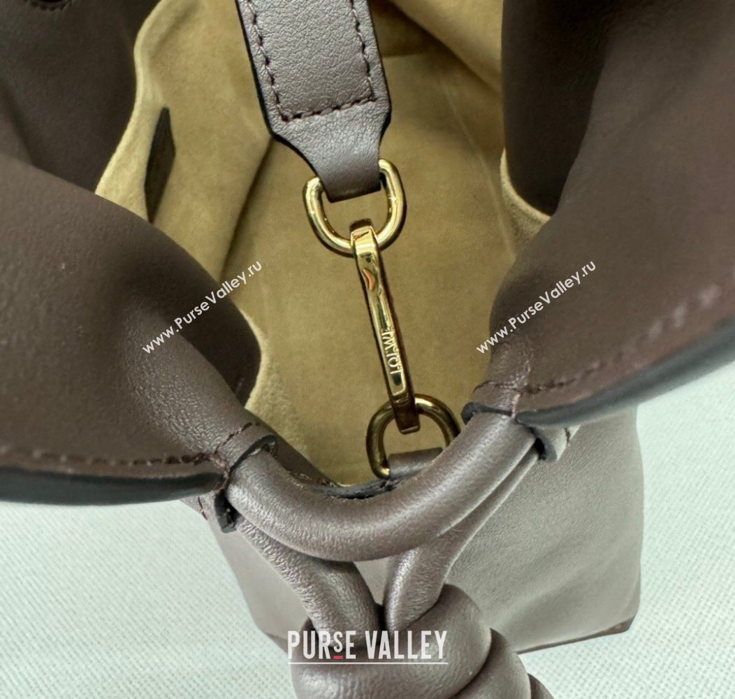 Loewe Flamenco Medium Clutch in Nappa Calfskin Leather Chocolate Brown 2026 262386 (Ys-260121076)