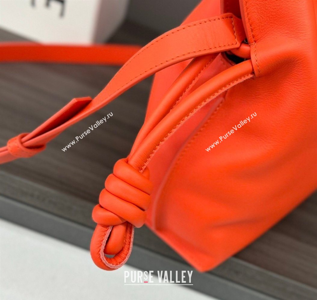 Loewe Flamenco Medium Clutch in Nappa Calfskin Leather Orange 2026 262386 (Ys-260121077)