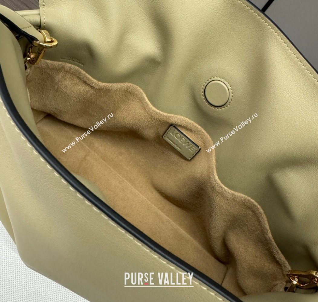 Loewe Flamenco Medium Clutch in Nappa Calfskin Leather Clay Green 2026 262386 (Ys-260121079)