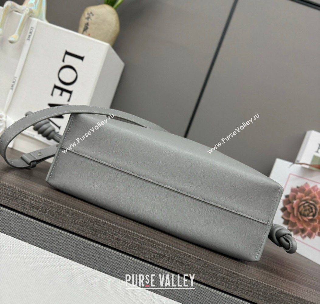 Loewe Flamenco Medium Clutch in Nappa Calfskin Leather Pearly Grey 2026 262386 (Ys-260121080)