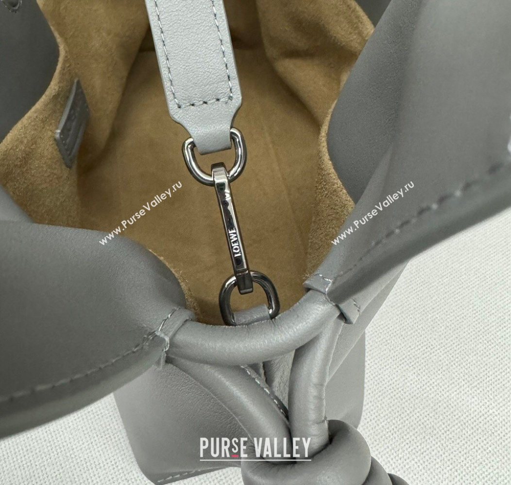 Loewe Flamenco Medium Clutch in Nappa Calfskin Leather Pearly Grey 2026 262386 (Ys-260121080)