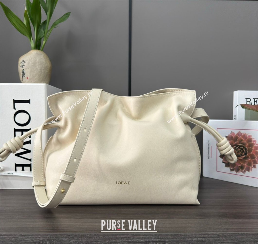 Loewe Flamenco Medium Clutch in Nappa Calfskin Leather Cream White 2026 262386 (Ys-260121081)