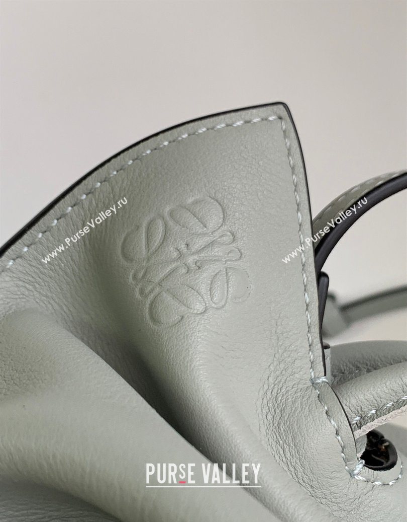 Loewe Flamenco Medium Clutch in Nappa Calfskin Leather Ash Grey 2026 262386 (Ys-260121084)