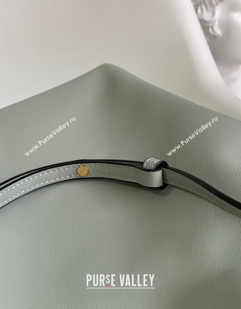 Loewe Flamenco Medium Clutch in Nappa Calfskin Leather Ash Grey 2026 262386 (Ys-260121084)