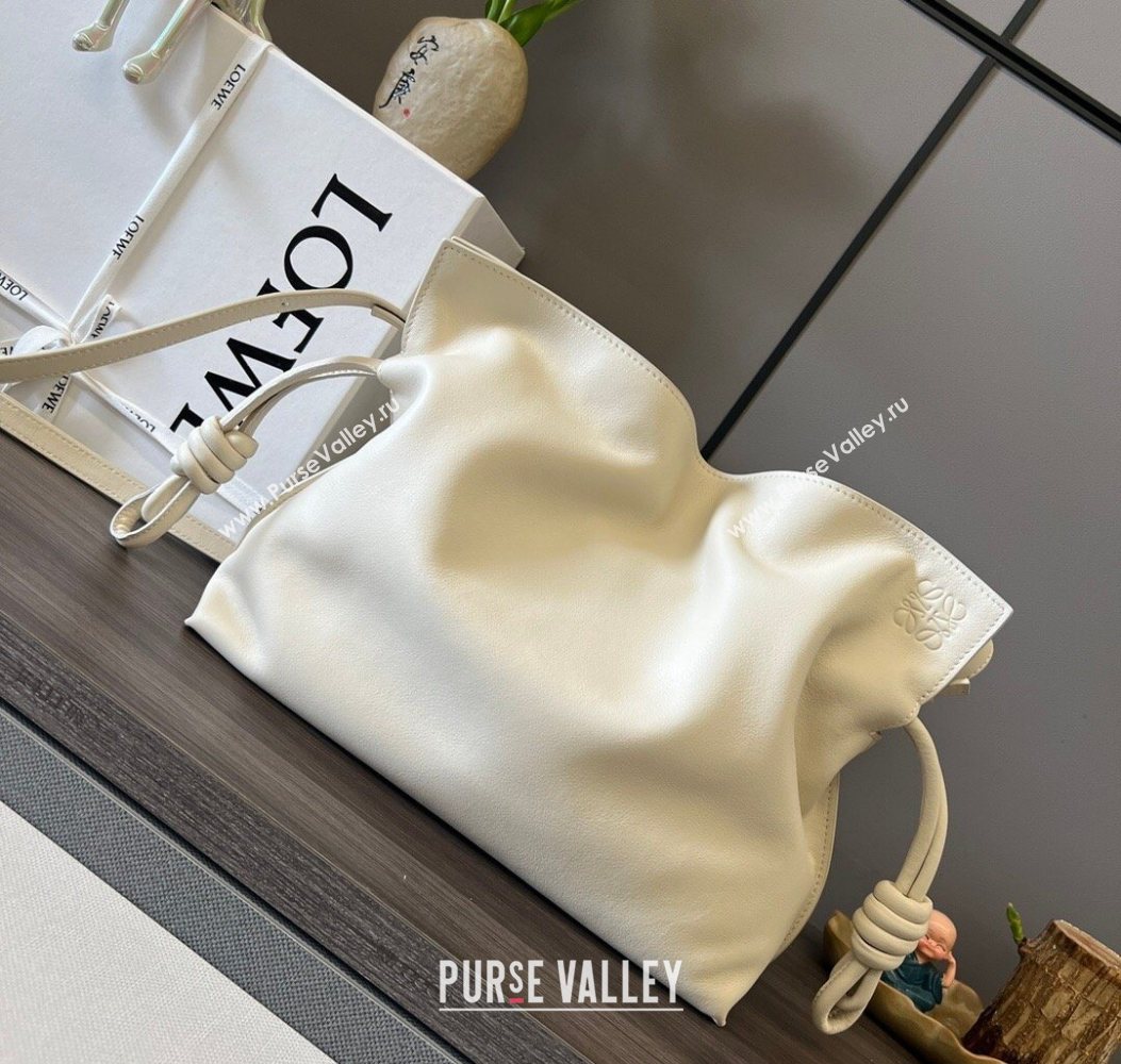 Loewe Flamenco Medium Clutch in Nappa Calfskin Leather Rice White 2026 262386 (Ys-260121085)