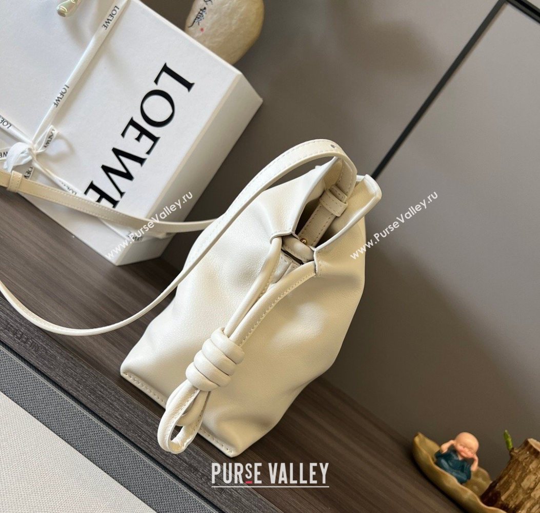Loewe Flamenco Medium Clutch in Nappa Calfskin Leather Rice White 2026 262386 (Ys-260121085)