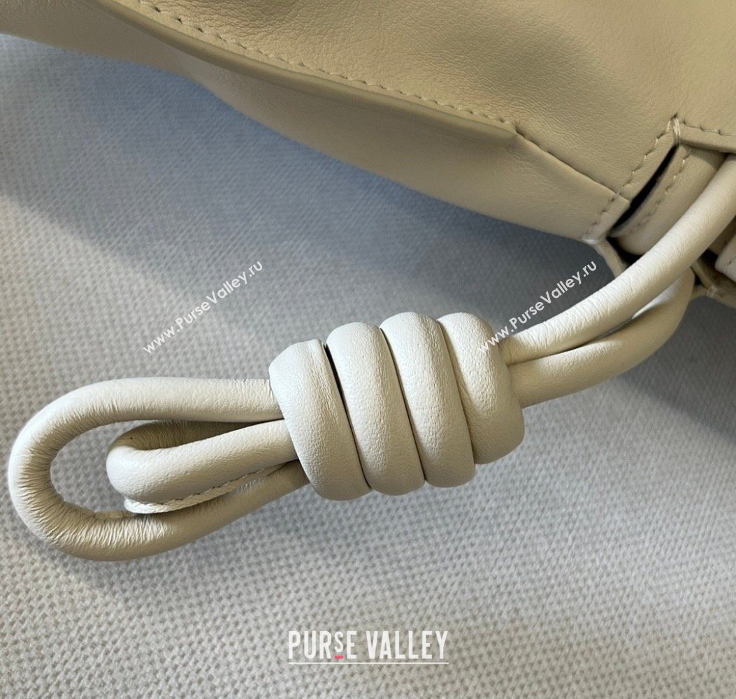 Loewe Flamenco Medium Clutch in Nappa Calfskin Leather Rice White 2026 262386 (Ys-260121085)