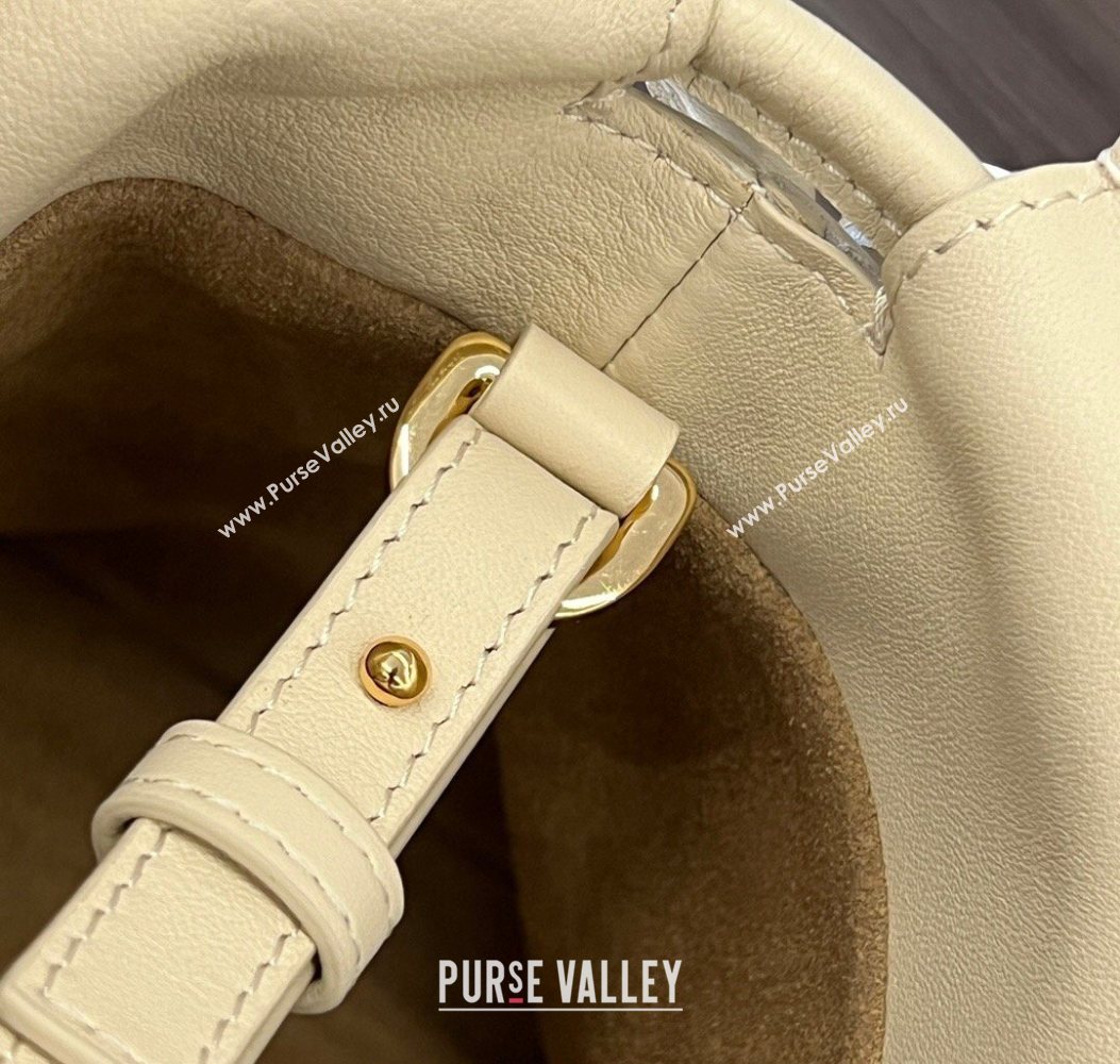 Loewe Flamenco Medium Clutch in Nappa Calfskin Leather Rice White 2026 262386 (Ys-260121085)