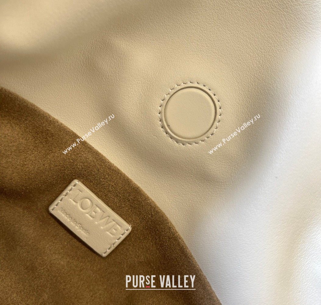 Loewe Flamenco Medium Clutch in Nappa Calfskin Leather Rice White 2026 262386 (Ys-260121085)