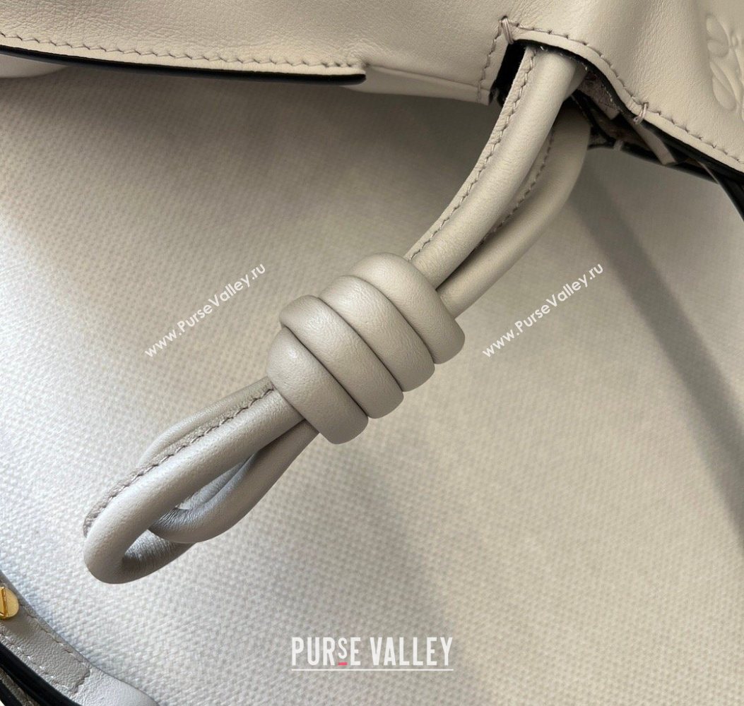 Loewe Flamenco Medium Clutch in Nappa Calfskin Leather Light Grey 2026 262386 (Ys-260121086)