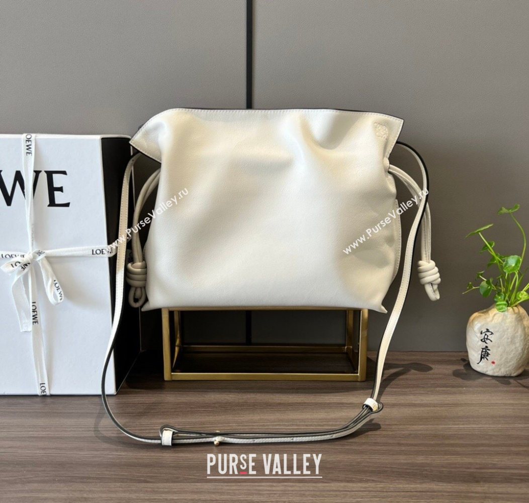Loewe Flamenco Medium Clutch in Nappa Calfskin Leather Soft White 2026 262386 (Ys-260121088)