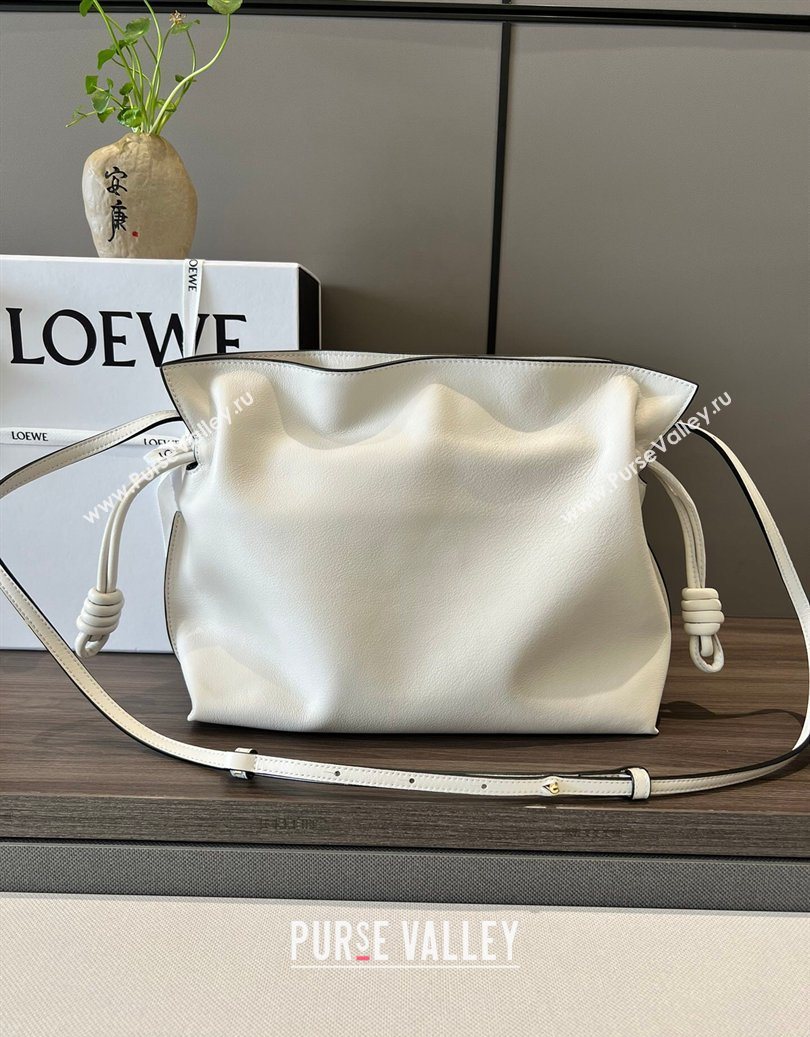 Loewe Flamenco Medium Clutch in Nappa Calfskin Leather Soft White 2026 262386 (Ys-260121088)