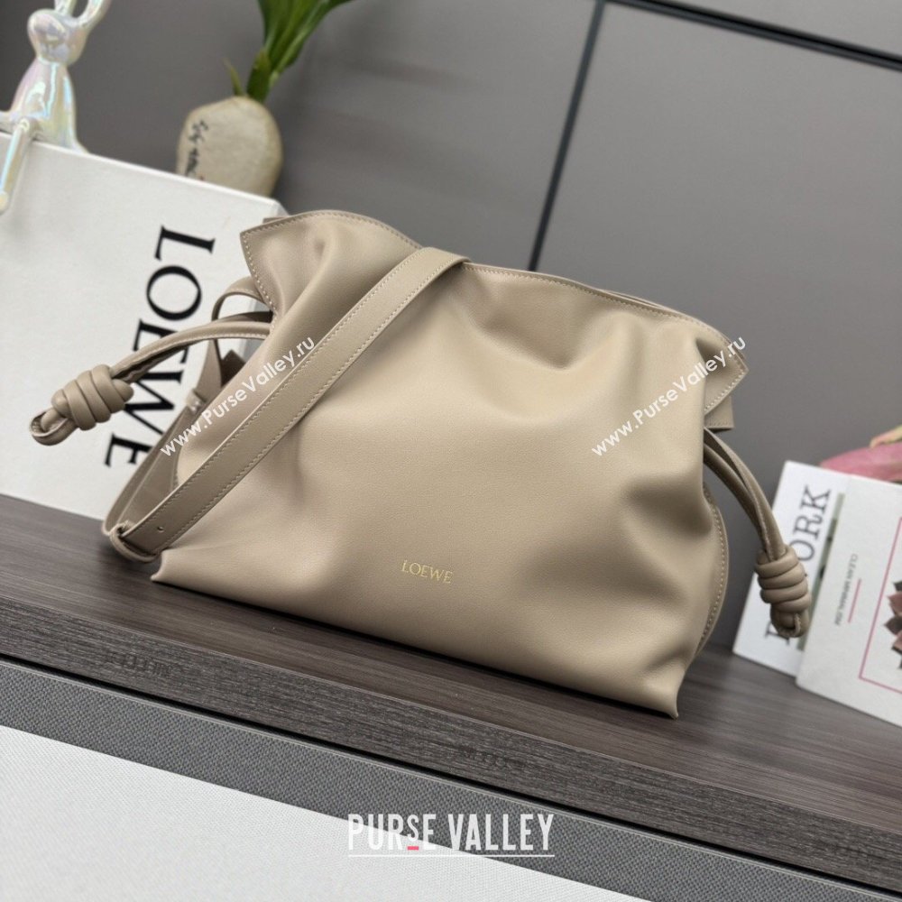 Loewe Flamenco Medium Clutch in Nappa Calfskin Leather Sand Beige 2026 262386 (Ys-260121089)