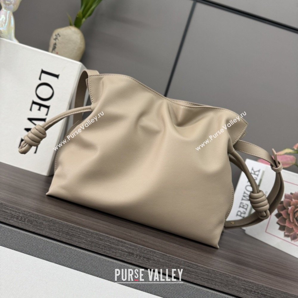 Loewe Flamenco Medium Clutch in Nappa Calfskin Leather Sand Beige 2026 262386 (Ys-260121089)